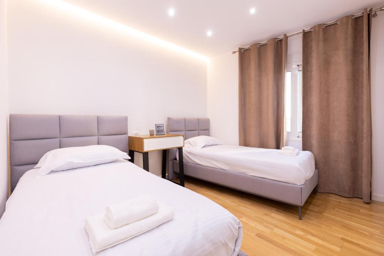 Exclusive 2 Bedrooms Apartment ติรานา ภายนอก รูปภาพ
