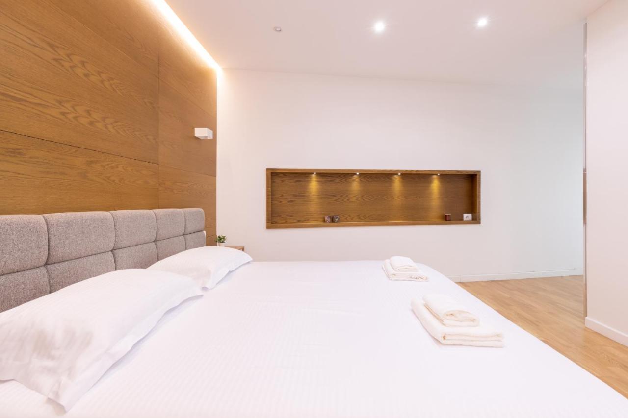 Exclusive 2 Bedrooms Apartment ติรานา ภายนอก รูปภาพ
