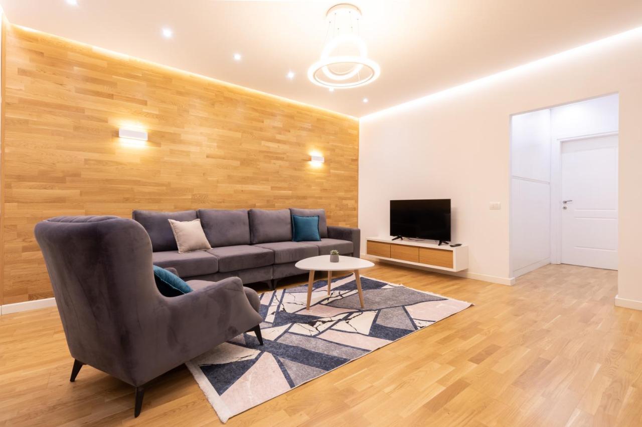 Exclusive 2 Bedrooms Apartment ติรานา ภายนอก รูปภาพ