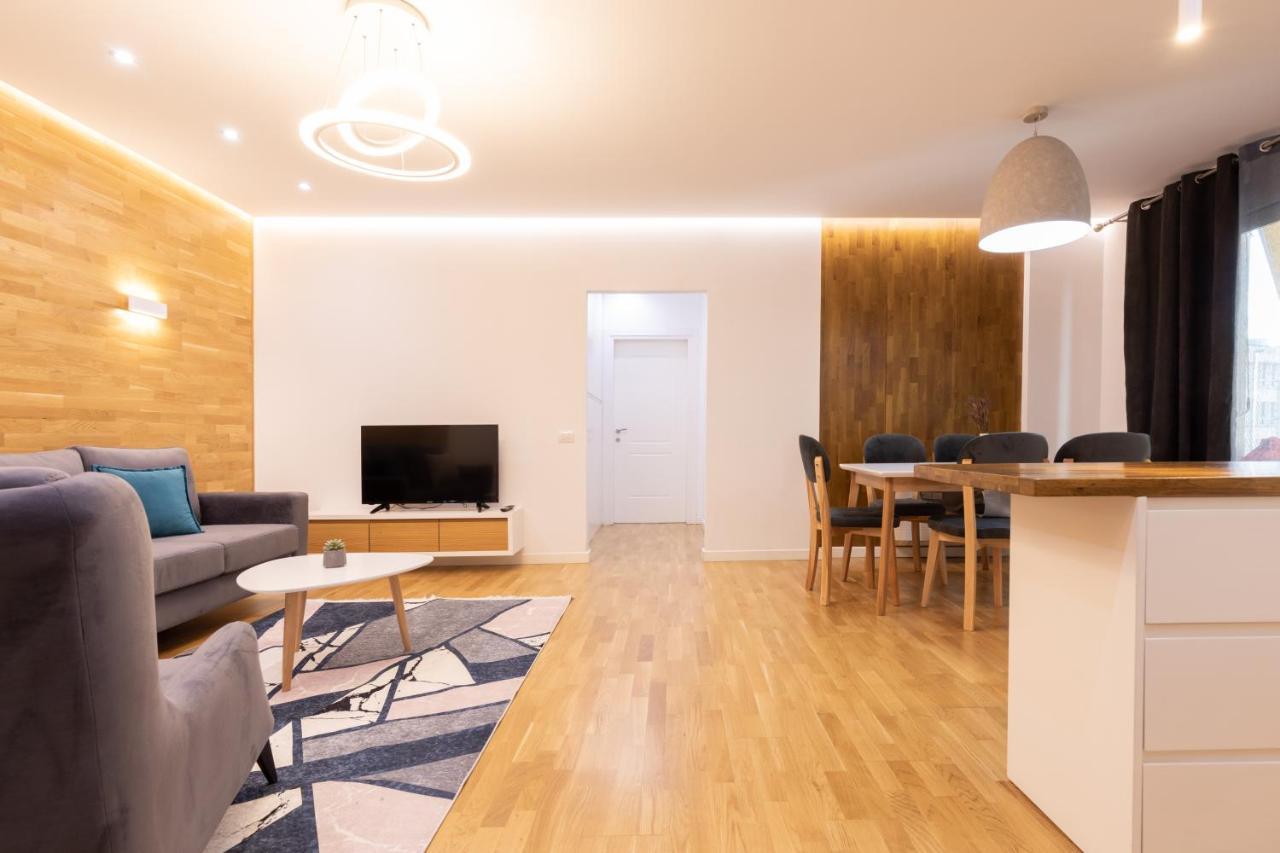 Exclusive 2 Bedrooms Apartment ติรานา ภายนอก รูปภาพ