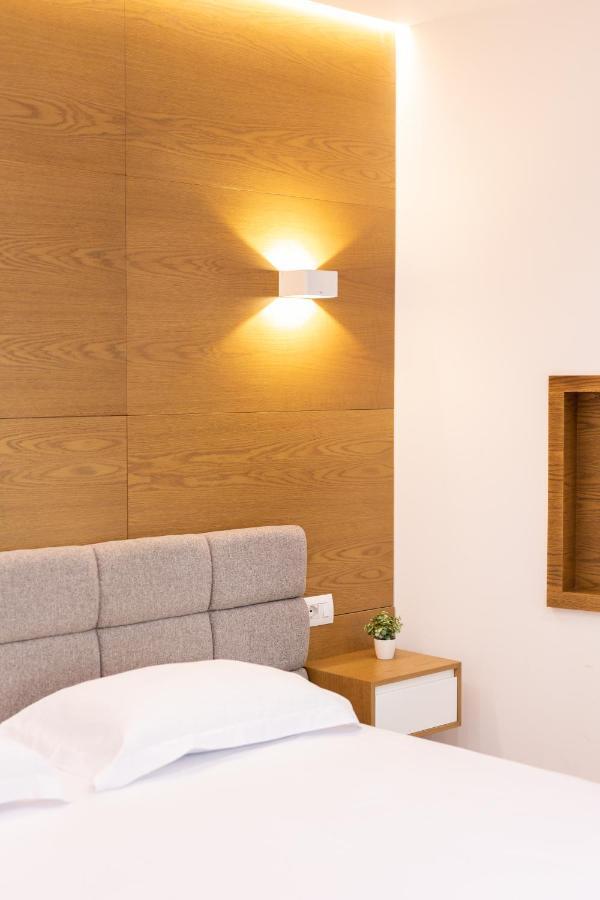 Exclusive 2 Bedrooms Apartment ติรานา ภายนอก รูปภาพ