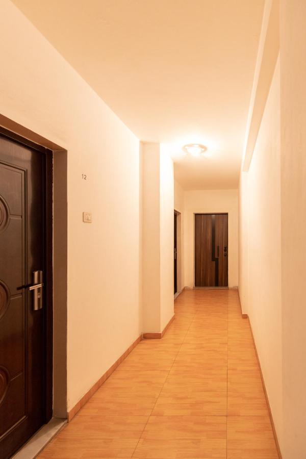 Exclusive 2 Bedrooms Apartment ติรานา ภายนอก รูปภาพ